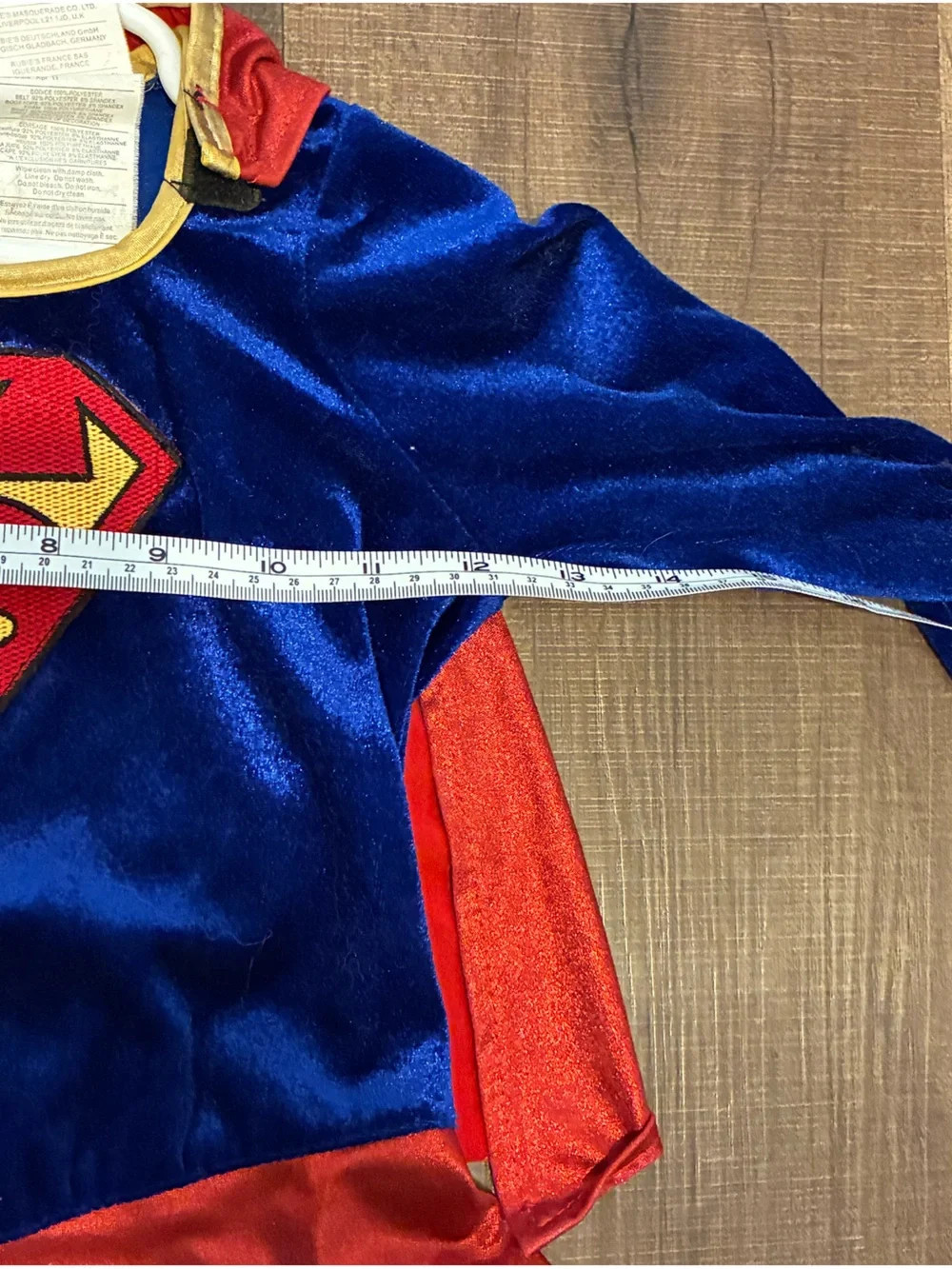 Supergirl Kid Halloween Costume w/dress, cape, belt, and boot covers. Size Small